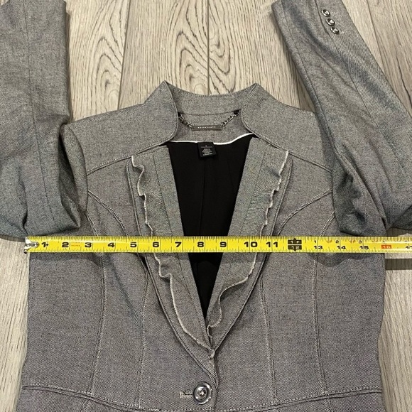 White House Black Market Blazer Size 0 Career Work Jacket Gray Ruffle Trim - Picture 15 of 15